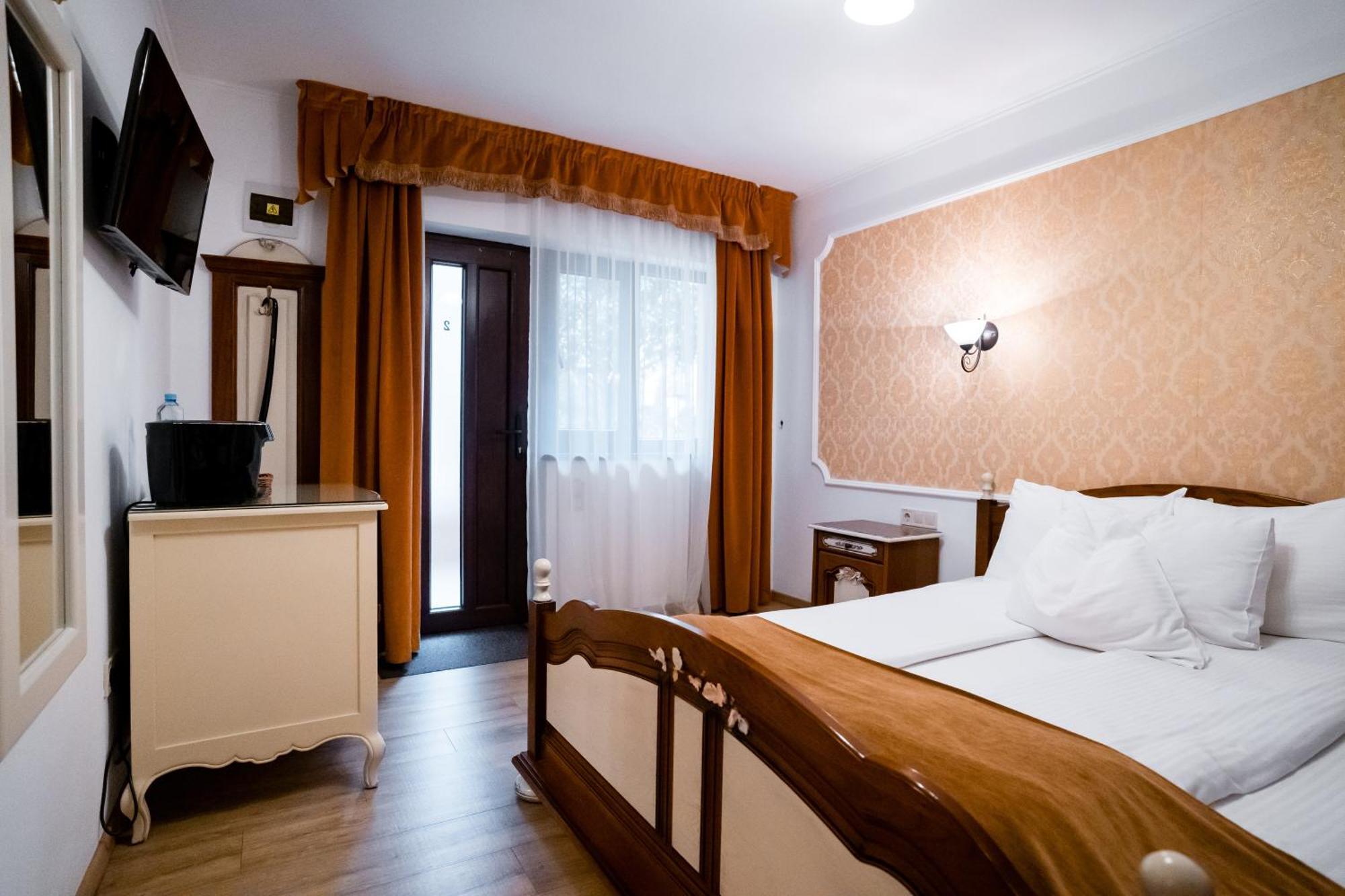 Rosen Villa Sibiu Bagian luar foto